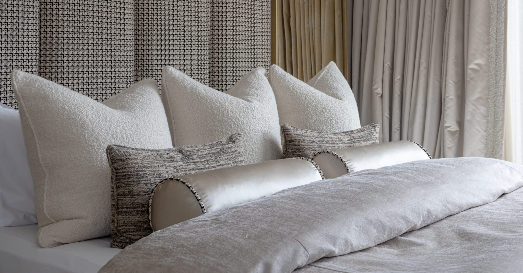 Beautiful view of Textured Luxury Eco Friendly Penthouse Apartments For Rent